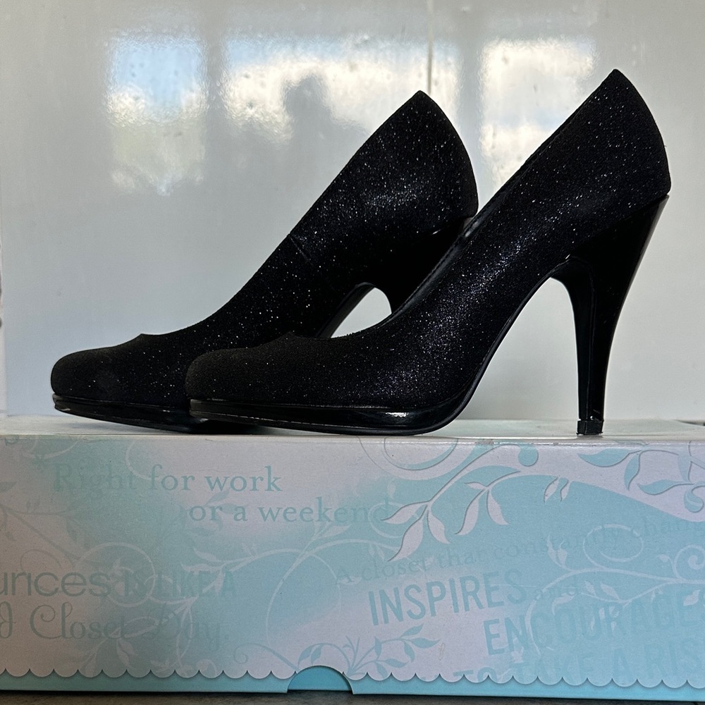 NIB Mauricesโ Black Sparkle Heels 7